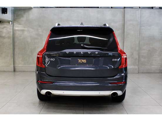 VOLVO-XC90-2016