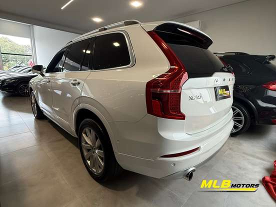 VOLVO-XC90-2016