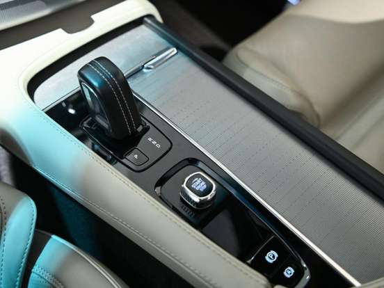 VOLVO-XC90-2.0 T8 HYBRID R-DESIGN AWD GEARTRONIC VOLVO-XC90-2021