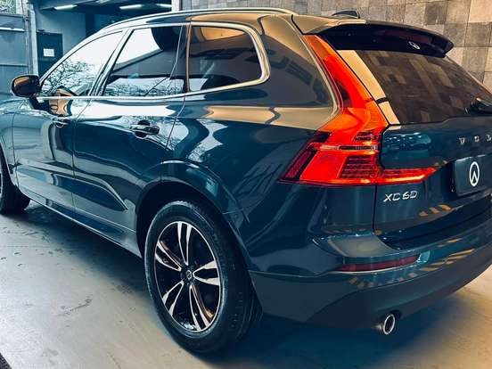 VOLVO-XC60-2.0 D5 DIESEL MOMENTUM AWD GEARTRONIC VOLVO-XC60-2019