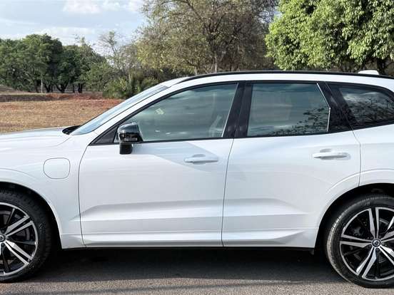 VOLVO-XC60-2.0 T8 HYBRID R-DESIGN AWD GEARTRONIC VOLVO-XC60-2021