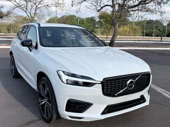 VOLVO-XC60-2021