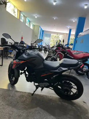 YAMAHA-FZ25 FAZER CONNECTED ABS-2025