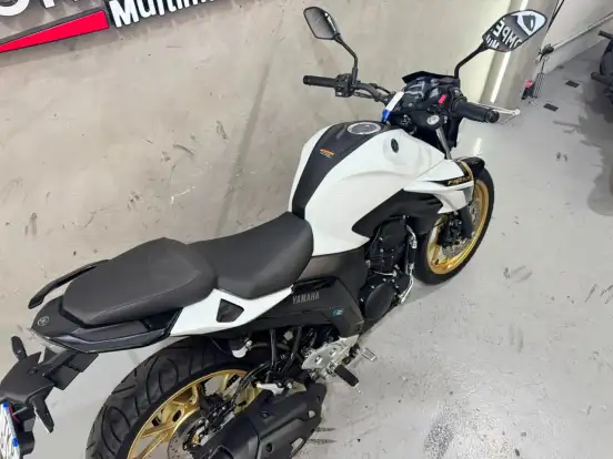 YAMAHA-FZ25 FAZER CONNECTED ABS YAMAHA-FZ25 FAZER CONNECTED ABS-2025