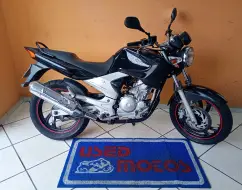 YAMAHA YS 250 FAZER YAMAHA YS 250 FAZER
