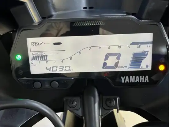 YAMAHA-YZF R15 YAMAHA-YZF R15-2025