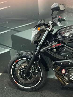 YAMAHA-XJ6 N-2012