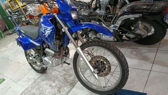 YAMAHA-XT 600 E-2000