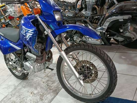 YAMAHA-XT 600 E YAMAHA-XT 600 E-2000