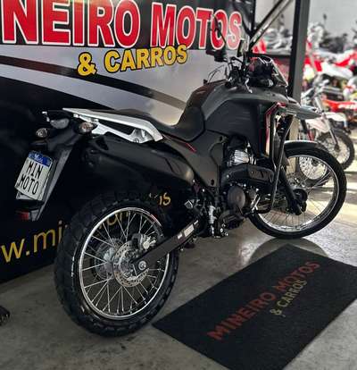 YAMAHA-XTZ 250 LANDER CONNECTED-2025