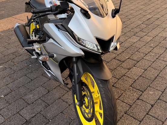 YAMAHA-YZF R15 YAMAHA-YZF R15-2024