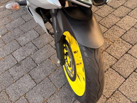 YAMAHA-YZF R15 YAMAHA-YZF R15-2024