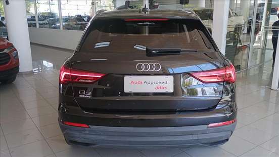 AUDI-Q3-2020