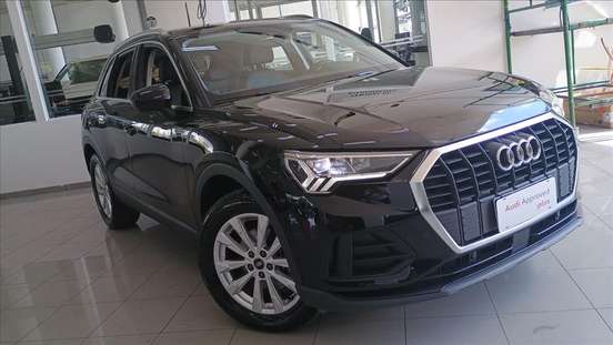 AUDI-Q3-2020