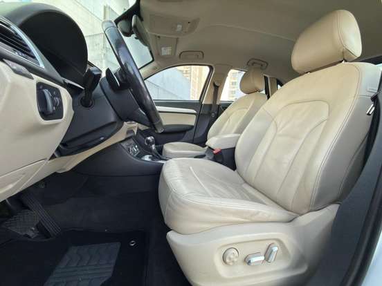 AUDI-Q3-1.4 TFSI ATTRACTION GASOLINA 4P S TRONIC AUDI-Q3-2016
