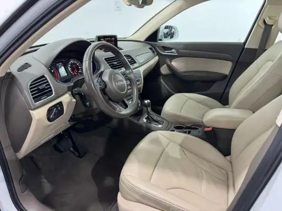AUDI-Q3-2013