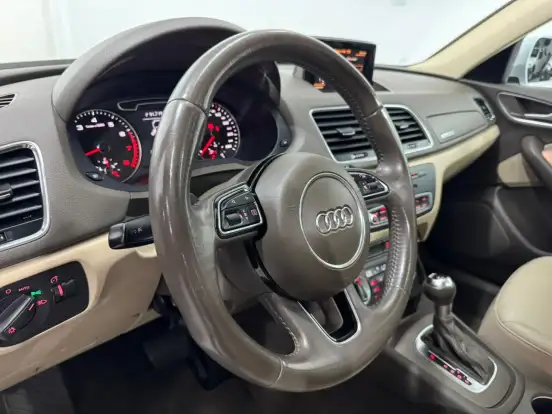 AUDI-Q3-2013