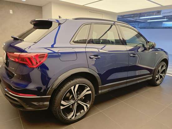 AUDI-Q3-2024