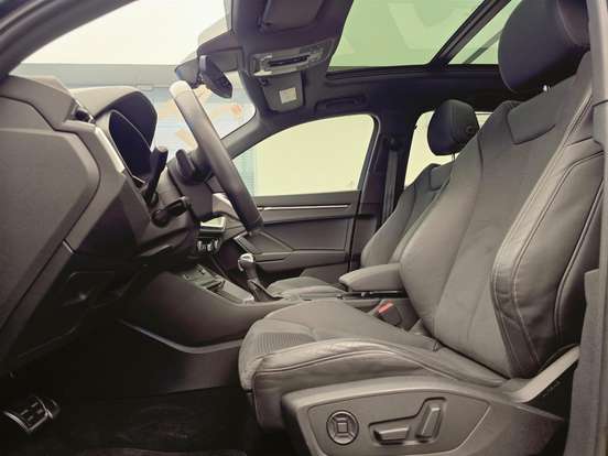 AUDI-Q3-2024