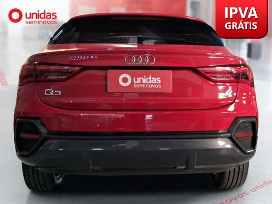 AUDI-Q3-2023
