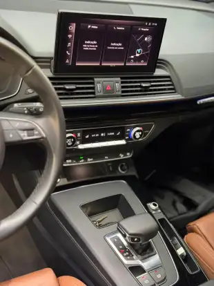 AUDI-Q5-2024