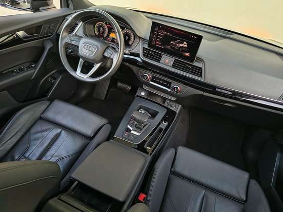 AUDI-Q5-2023