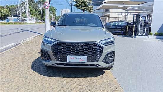 AUDI-Q5-2024