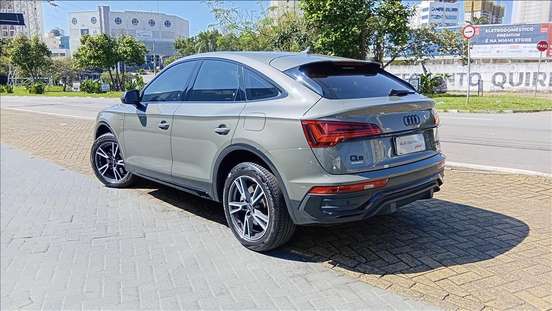 AUDI-Q5-2024