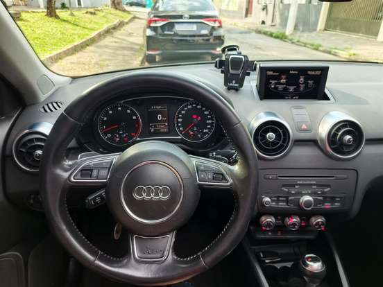 AUDI-A1-1.4 TFSI ATTRACTION 16V 122CV GASOLINA 2P AUTOMÁTICO AUDI-A1-2011