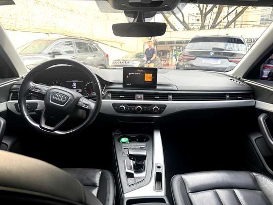 AUDI-A4-2017