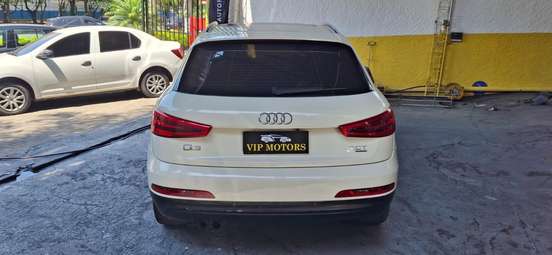 AUDI-Q3-2012