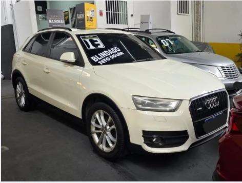 AUDI-Q3-2012