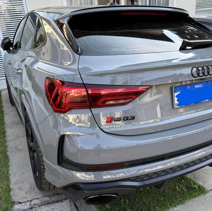 AUDI-RS Q3-2021
