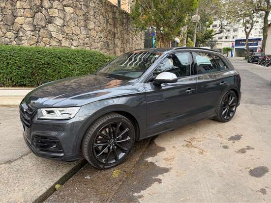 AUDI-SQ5-2018