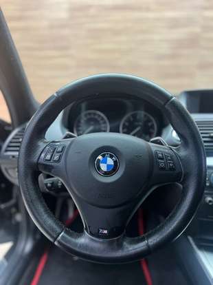 BMW-130i-2010