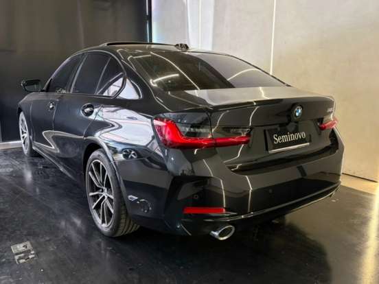 BMW-320i-2025