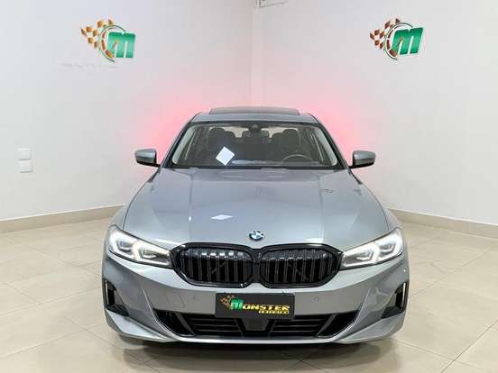 BMW-320i-2023