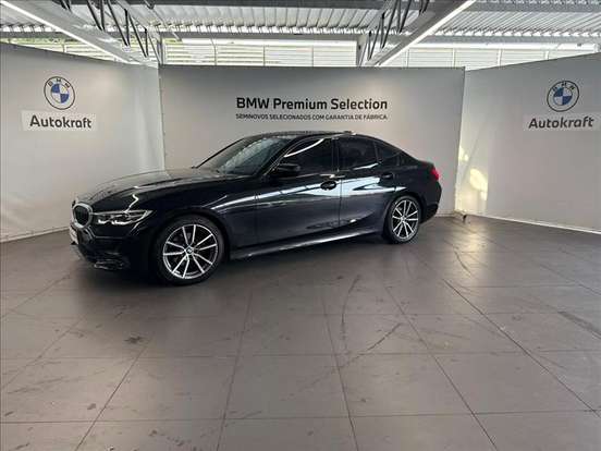 BMW-320i-2021