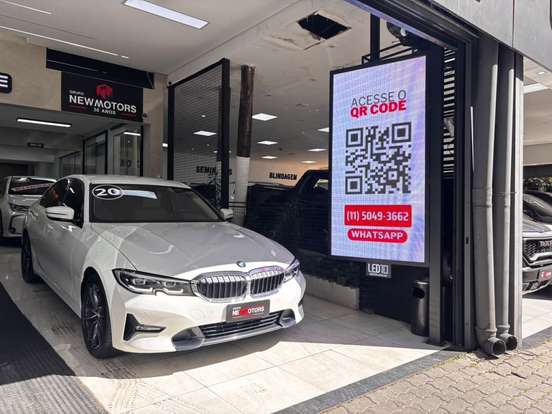 BMW-320i-2020
