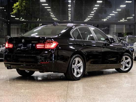 BMW-320i-2.0 GP 16V TURBO ACTIVE FLEX 4P AUTOMÁTICO BMW-320i-2013
