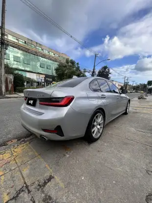 BMW-330i-2019