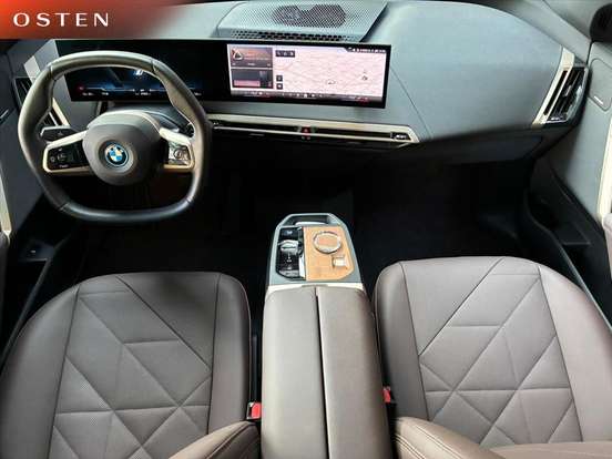 BMW-iX-2024