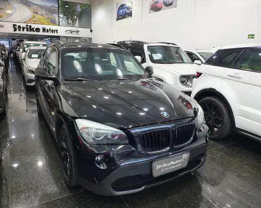 BMW-X1-2011