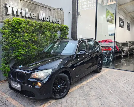 BMW-X1-2011