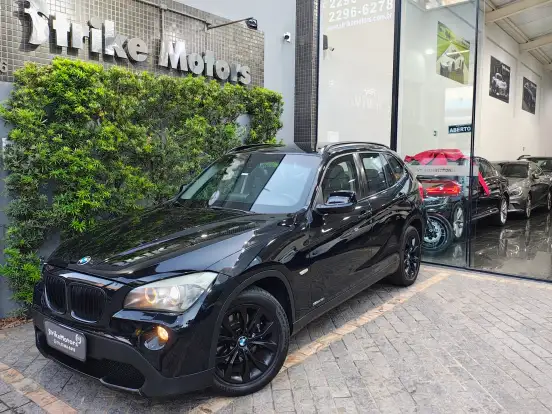 BMW-X1-2.0 16V TURBO GASOLINA SDRIVE20I 4P AUTOMÁTICO BMW-X1-2011