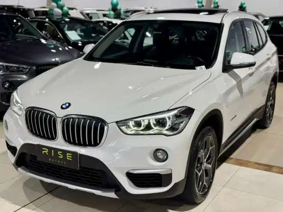 BMW-X1-2.0 16V TURBO GASOLINA SDRIVE20I X-LINE 4P AUTOMÁTICO BMW-X1-2016