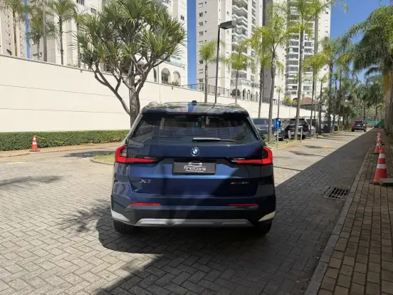 BMW-X1-2024