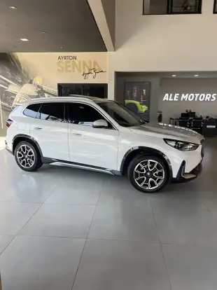 BMW-X1-2.0 16V TURBO GASOLINA SDRIVE20I X-LINE STEPTRONIC BMW-X1-2024