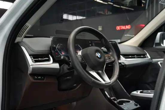 BMW-X1-2024