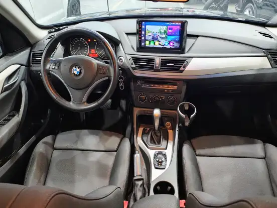 BMW-X1-2.0 18I 4X2 24V GASOLINA 4P AUTOMÁTICO BMW-X1-2011